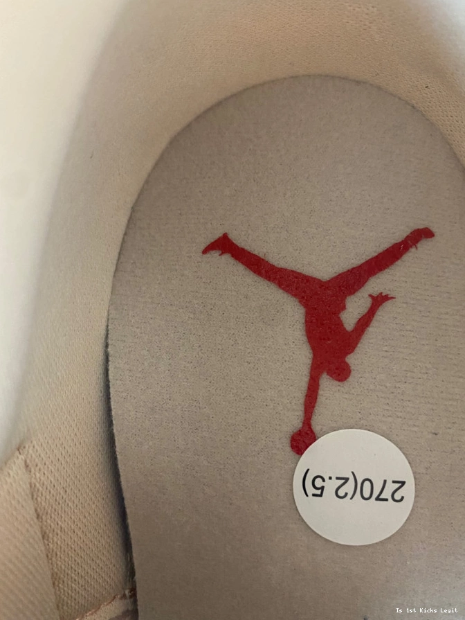 Jordan Air Day (W) 3 Valentines HJ0178-600 0711